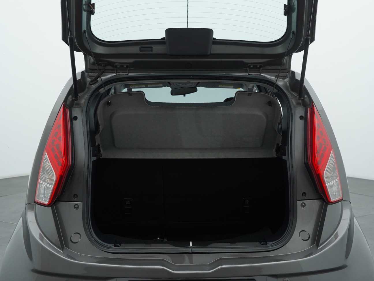 used 2015 Proton Iriz Standard 1.3