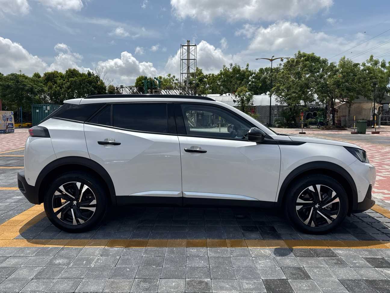 used 2024 Peugeot 2008 Allure 1.2