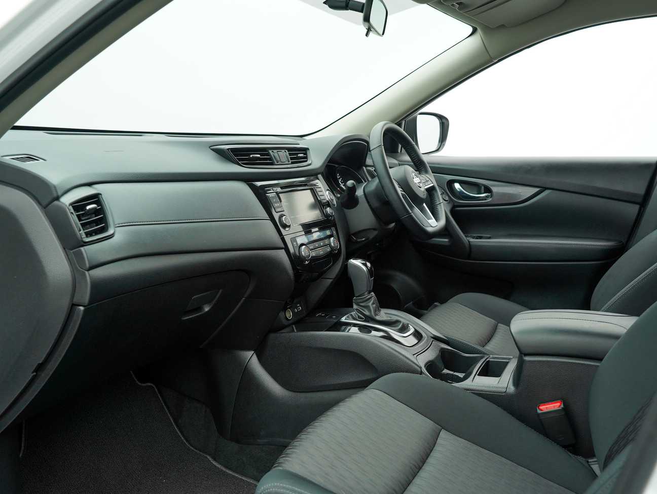 used 2022 Nissan X-Trail 4X2 2.0