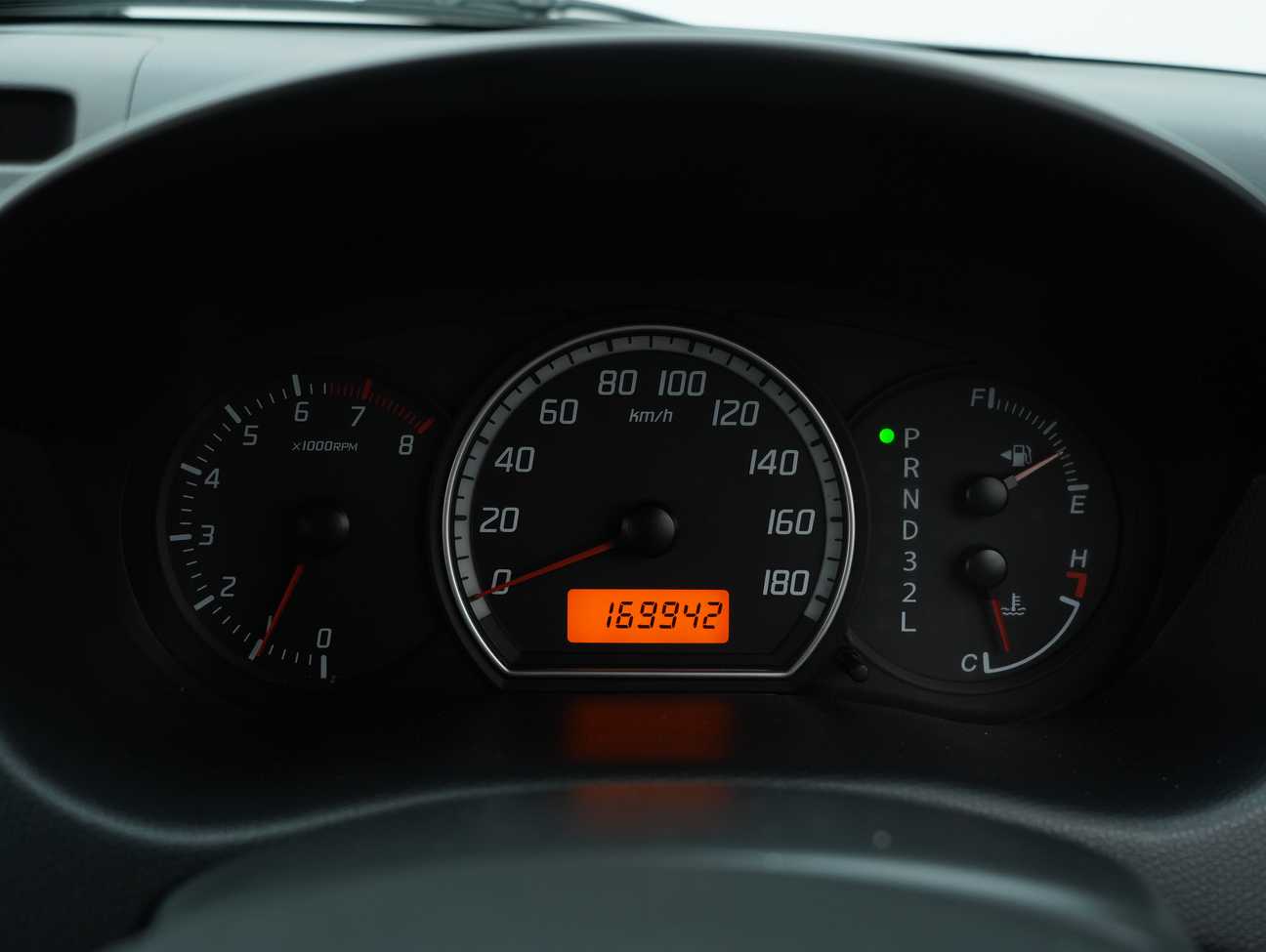 terpakai 2012 Suzuki Swift GX 1.5