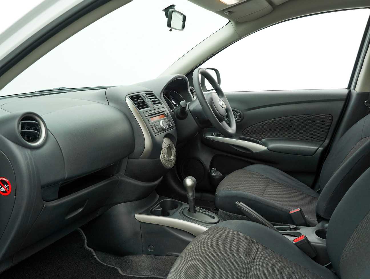 used 2015 Nissan Almera VL 1.5