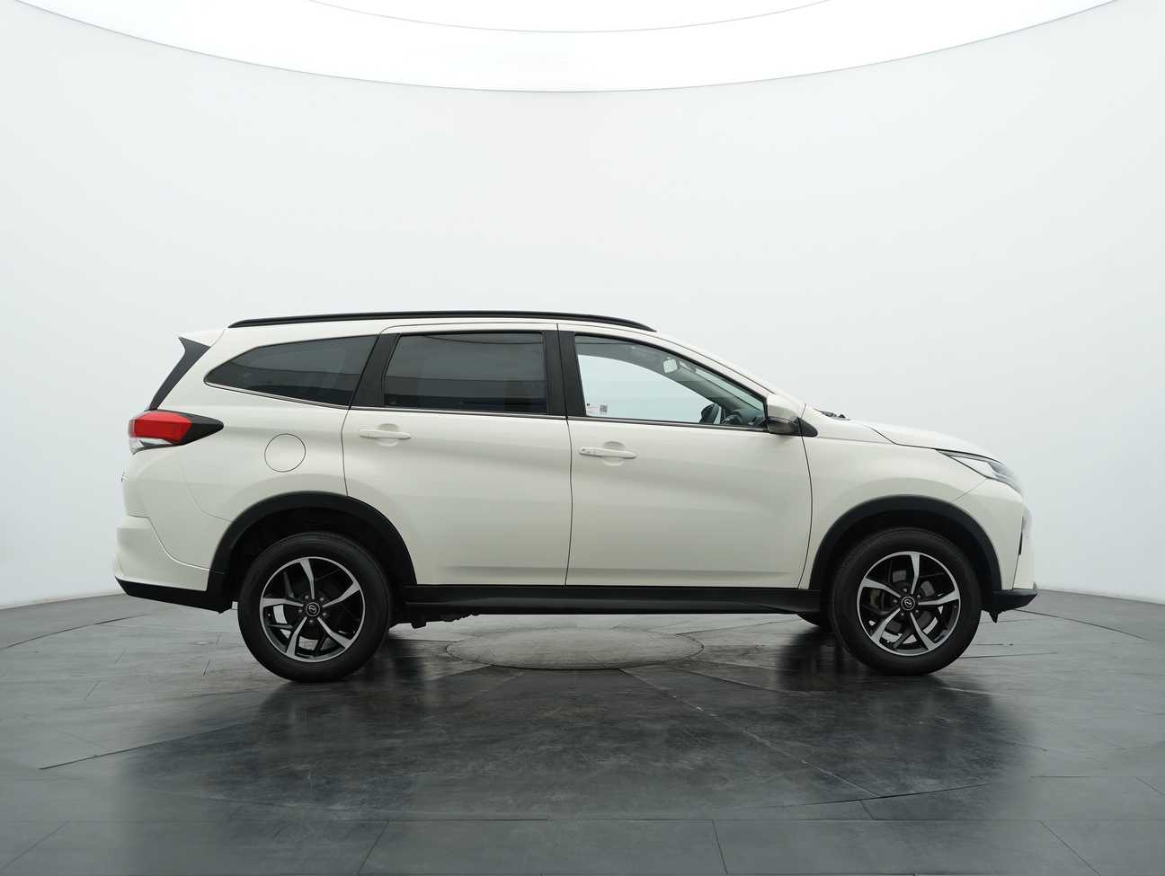 terpakai 2021 Perodua Aruz AV 1.5