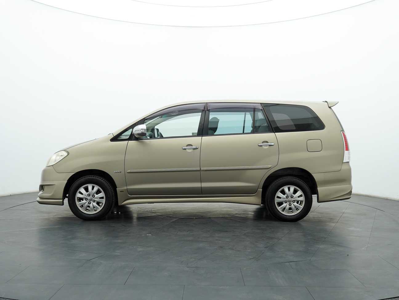 used 2011 Toyota Innova G 2.0