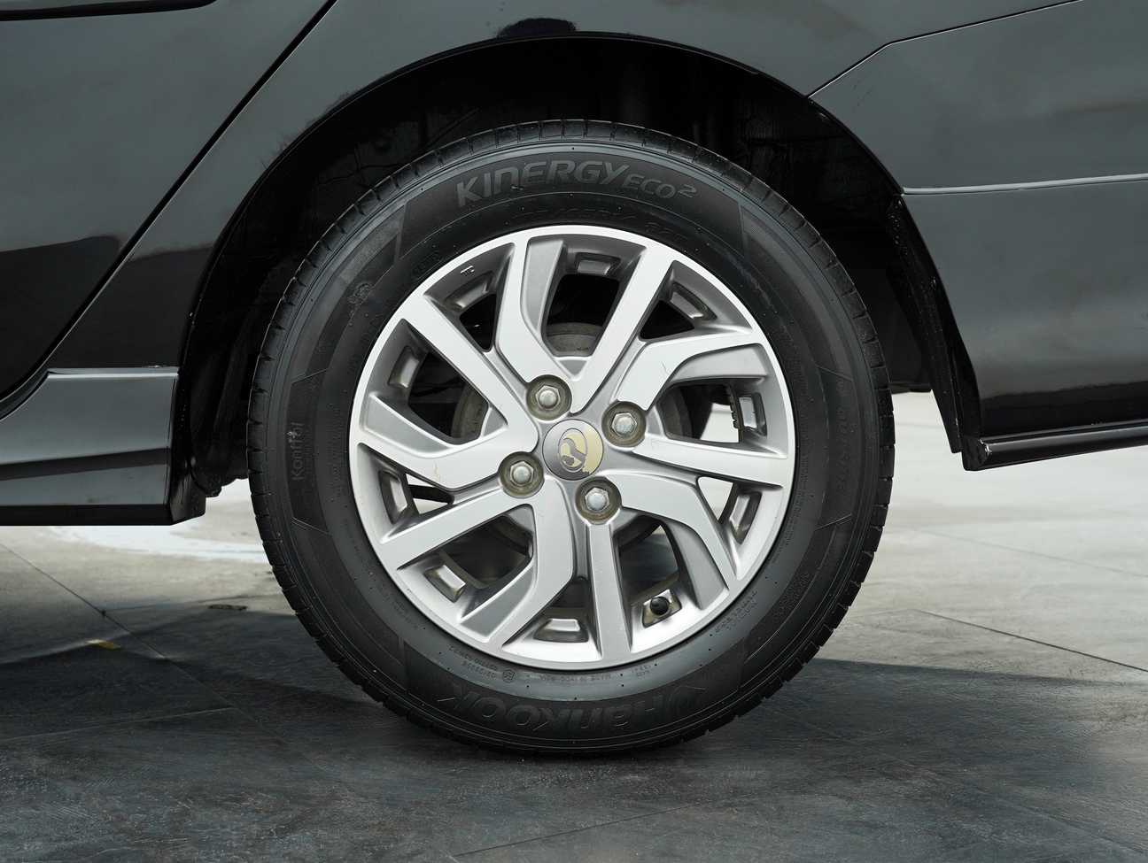 terpakai 2017 Perodua Bezza Advance 1.3