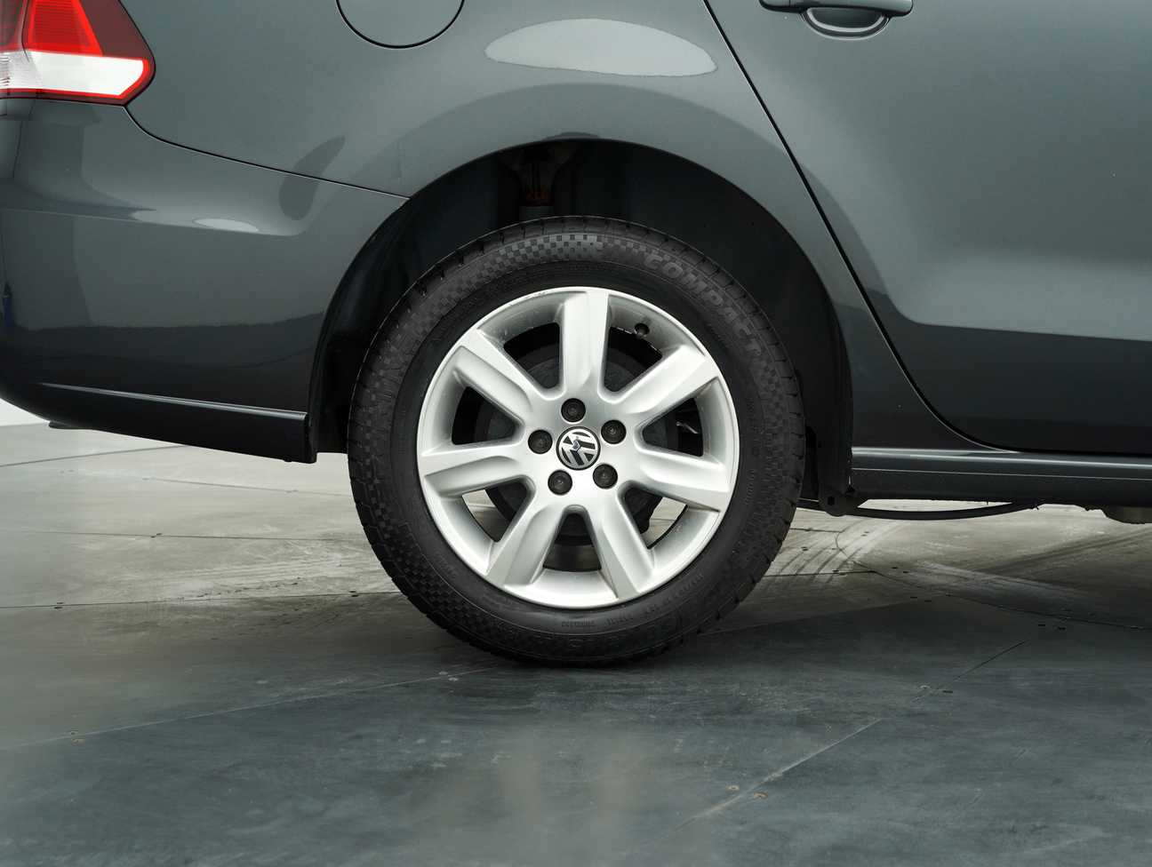 terpakai 2016 Volkswagen VENTO  1.6