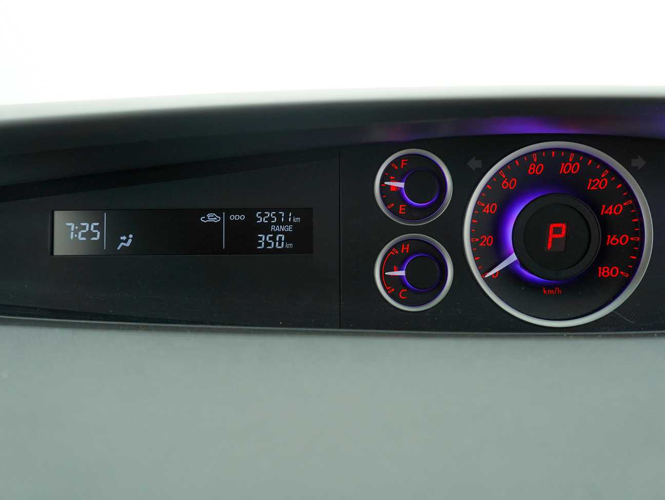 used 2014 Mazda Biante SKYACTIV-G 2.0