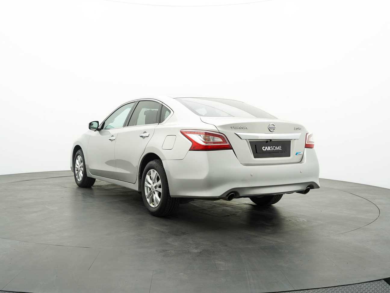 used 2015 Nissan TEANA XE 2.0