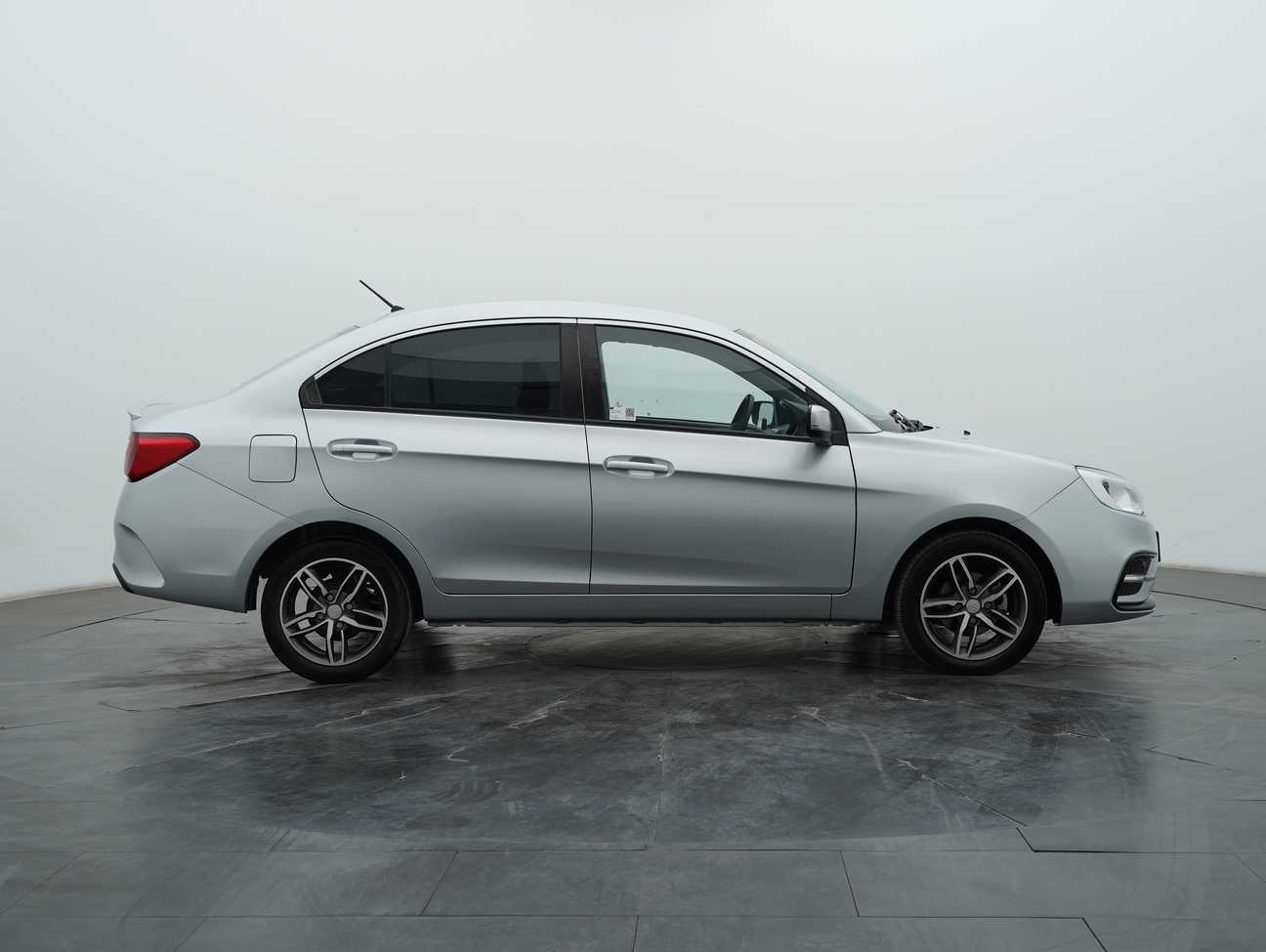 terpakai 2021 Proton Saga Premium 1.3