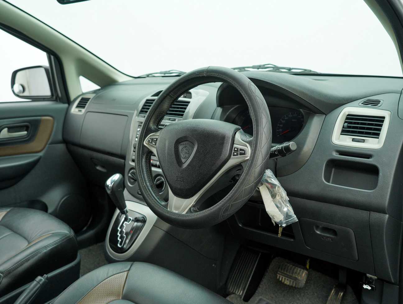 used 2014 Proton Exora Bold CFE Premium 1.6