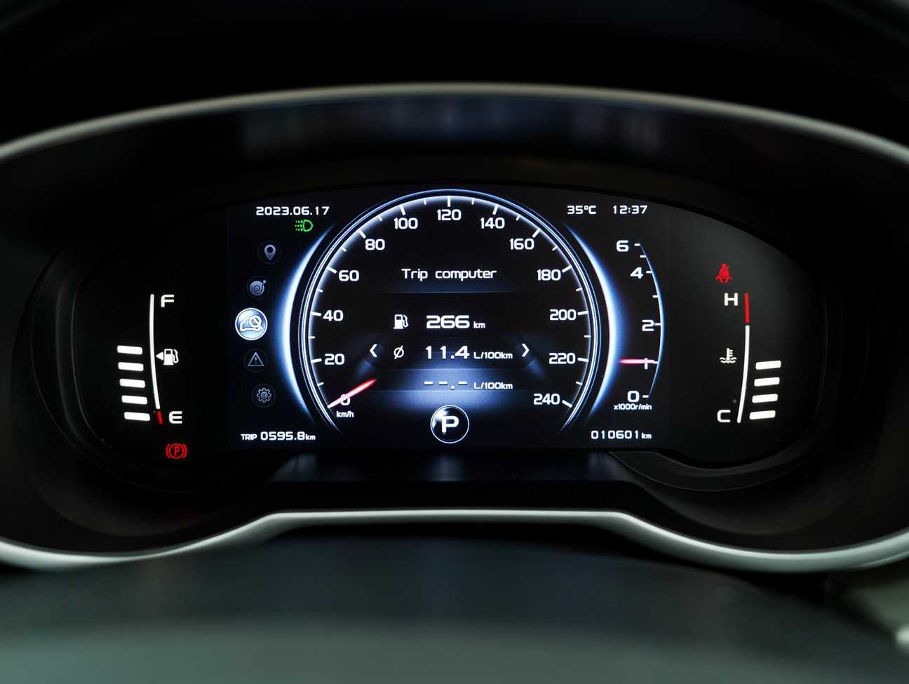 used 2022 Proton X70 Executive 1.5