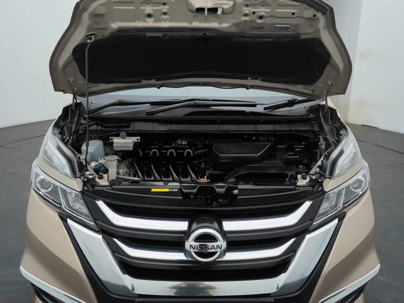 terpakai 2019 Nissan Serena S-Hybrid High-Way Star J Impul 2.0