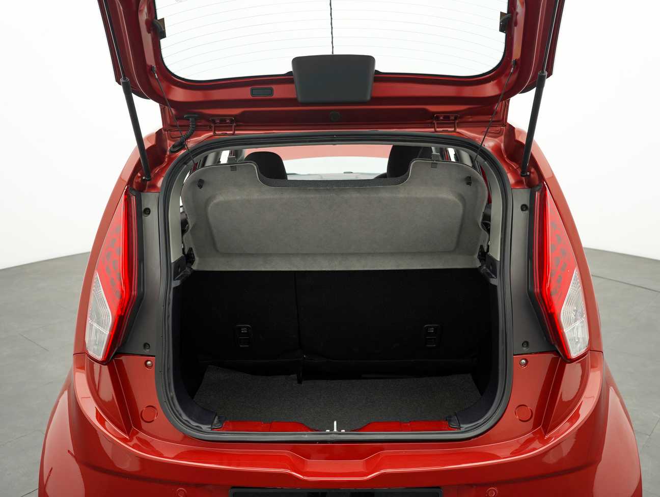 used 2017 Proton Iriz Standard 1.3