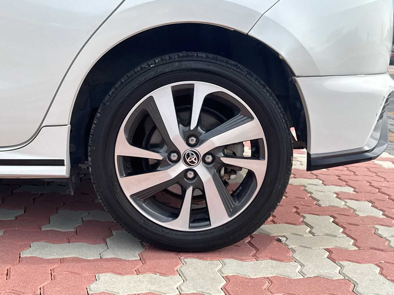 terpakai 2021 Toyota Yaris G 1.5