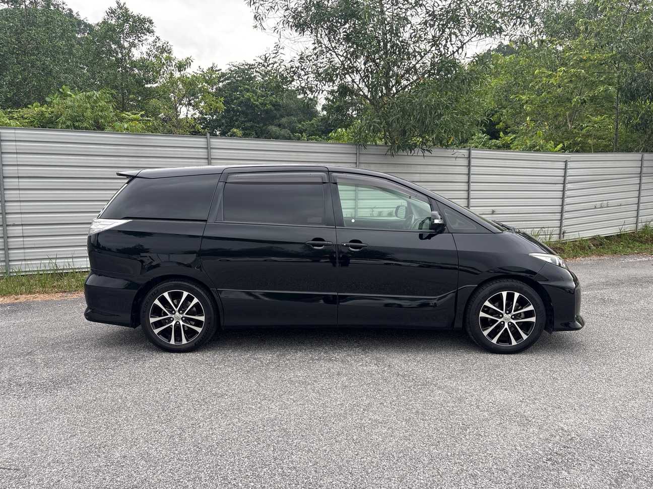 used 2015 Toyota Estima Aeras 2.4