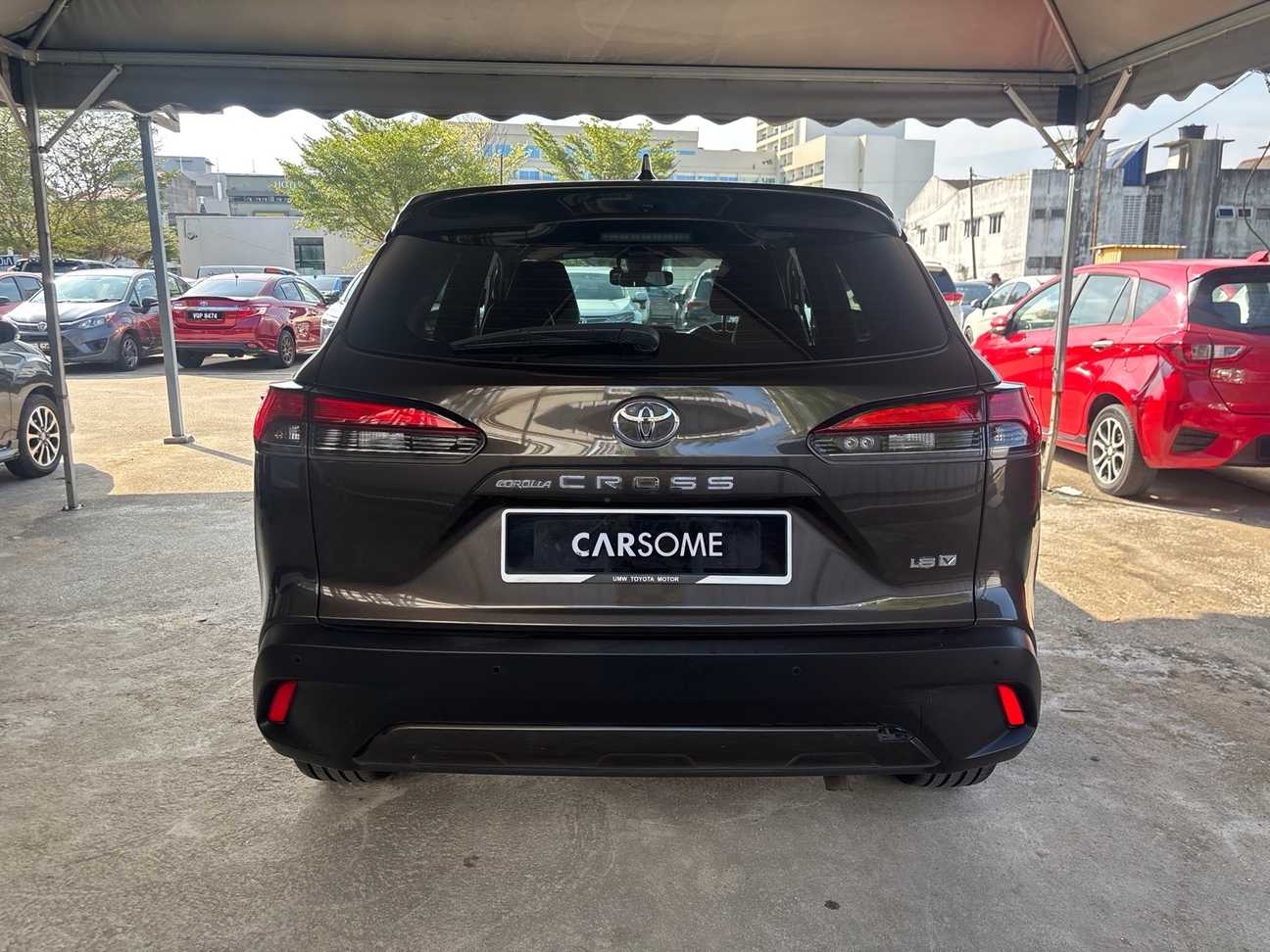 terpakai 2021 Toyota Corolla Cross V 1.8