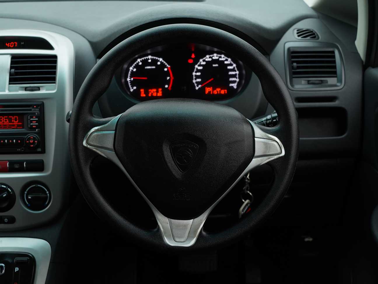 terpakai 2016 Proton Exora Executive 1.6