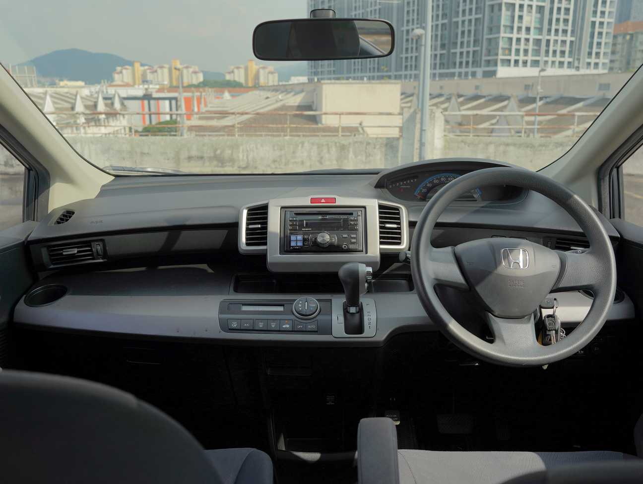 used 2010 Honda Freed E 1.5