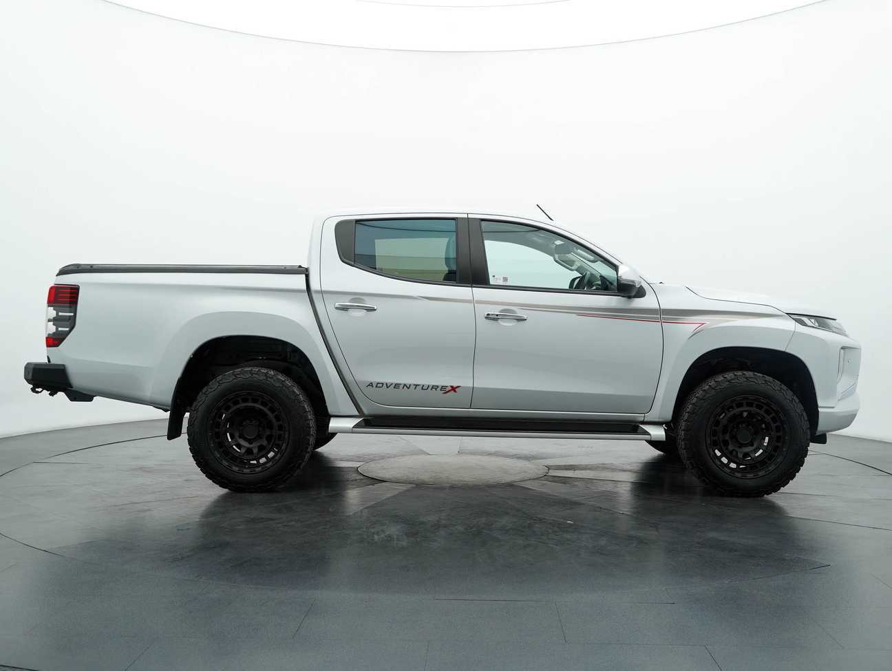 terpakai 2019 Mitsubishi Triton VGT Adventure X Dual Cab 2.4