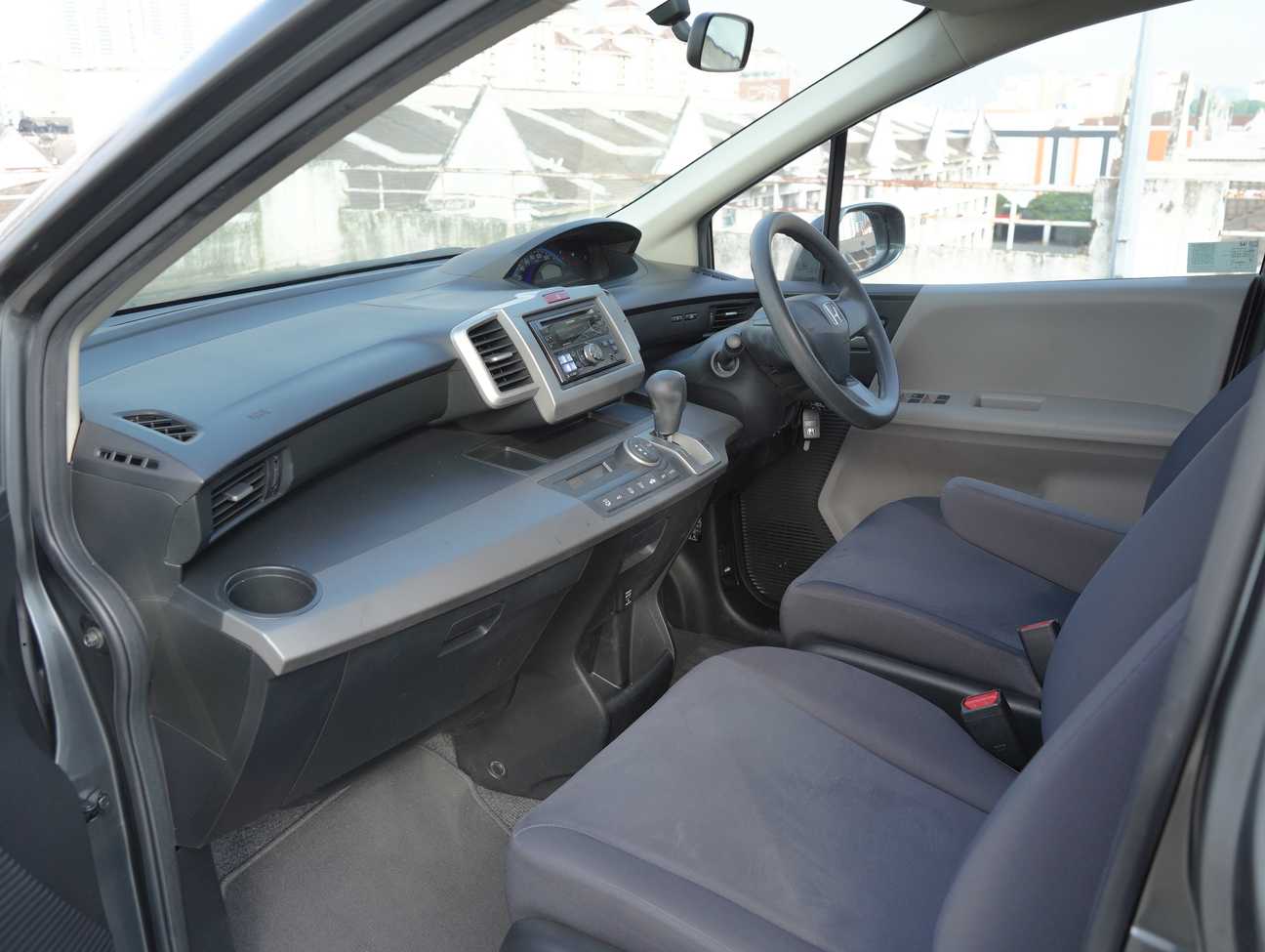 used 2010 Honda Freed E 1.5