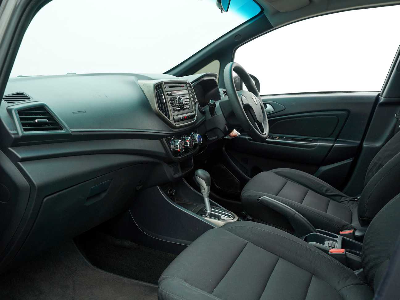 used 2015 Proton Iriz Standard 1.3