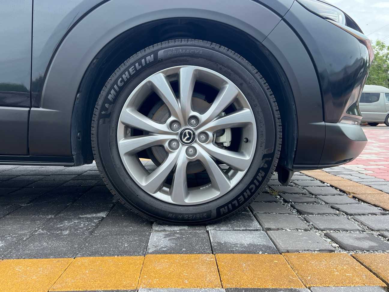 terpakai 2023 Mazda CX-30 SKYACTIV-G High Plus 2.0