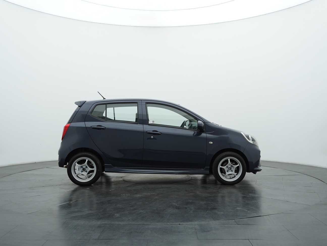 terpakai 2017 Perodua AXIA G 1.0