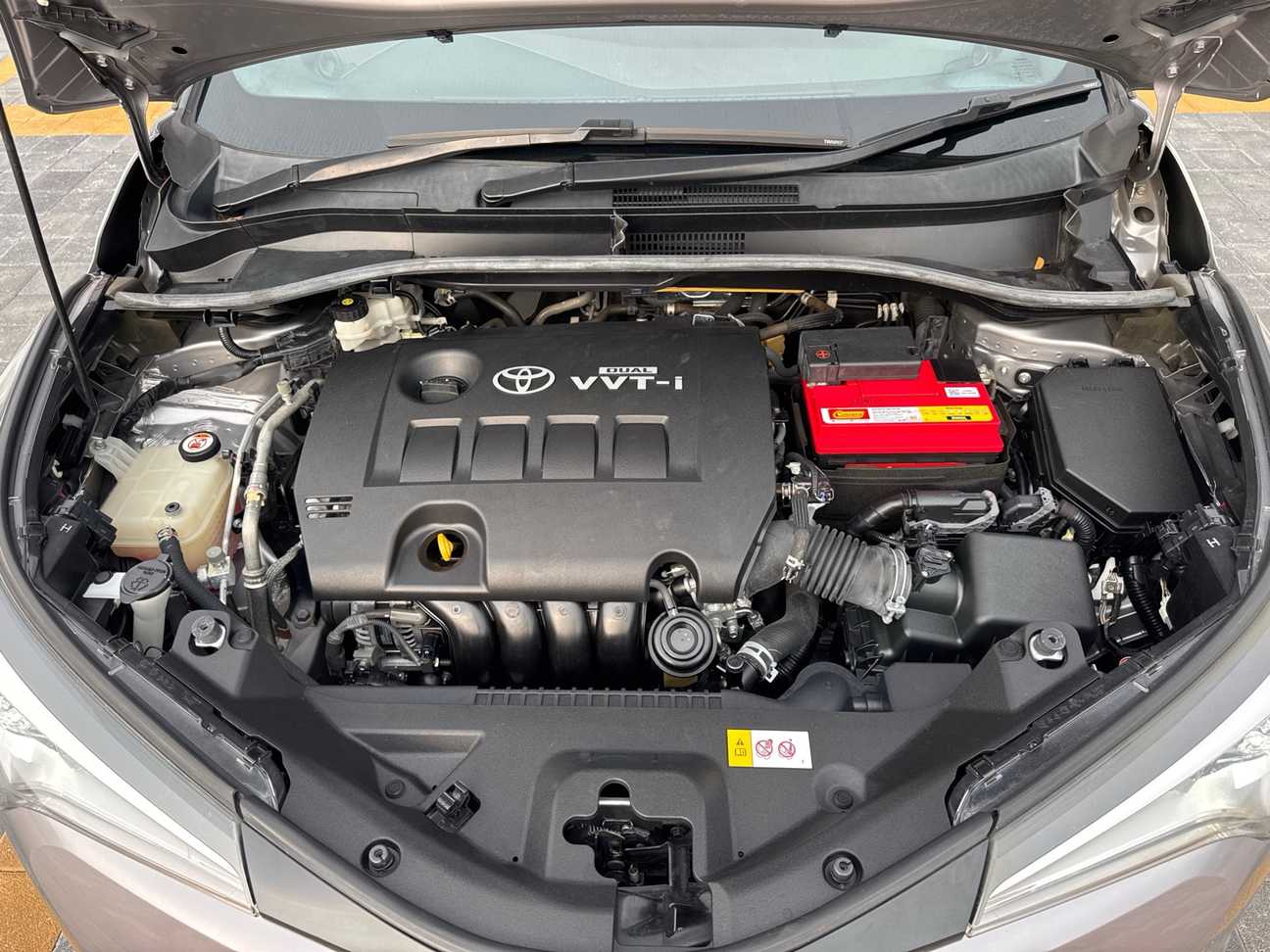 used 2018 Toyota C-HR  1.8