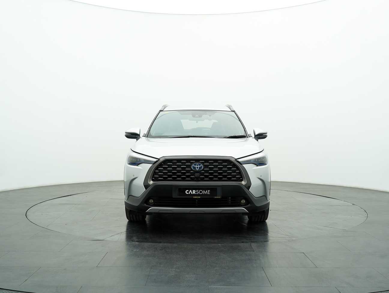 terpakai 2022 Toyota Corolla Cross Hybrid 1.8