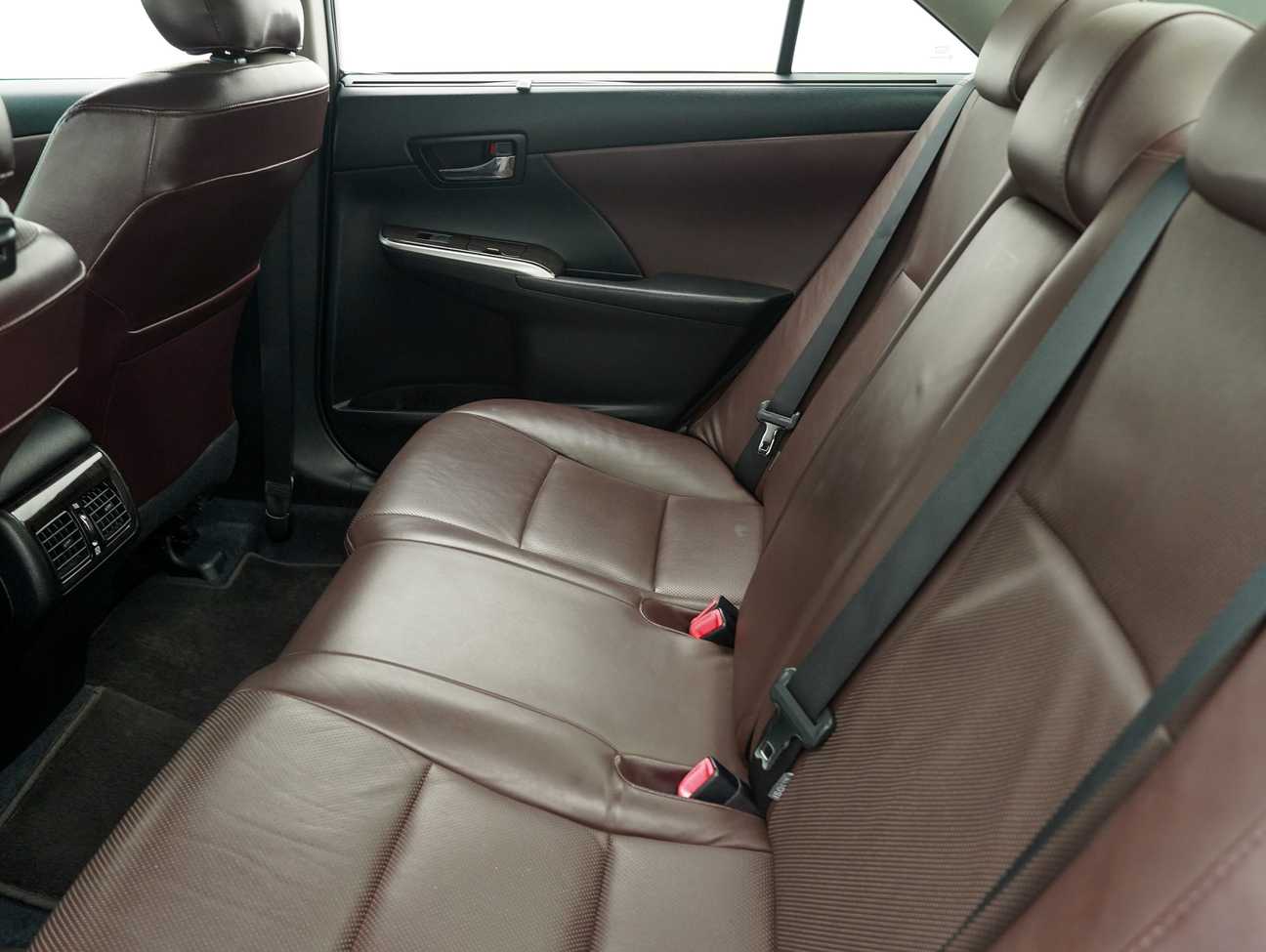 terpakai 2014 Toyota Camry GX 2.0