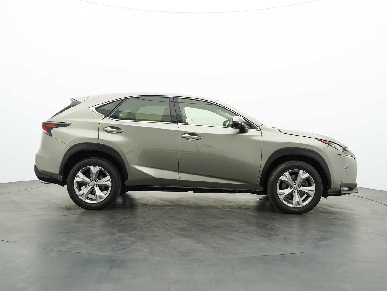 used 2015 Lexus NX200T Luxury 2.0