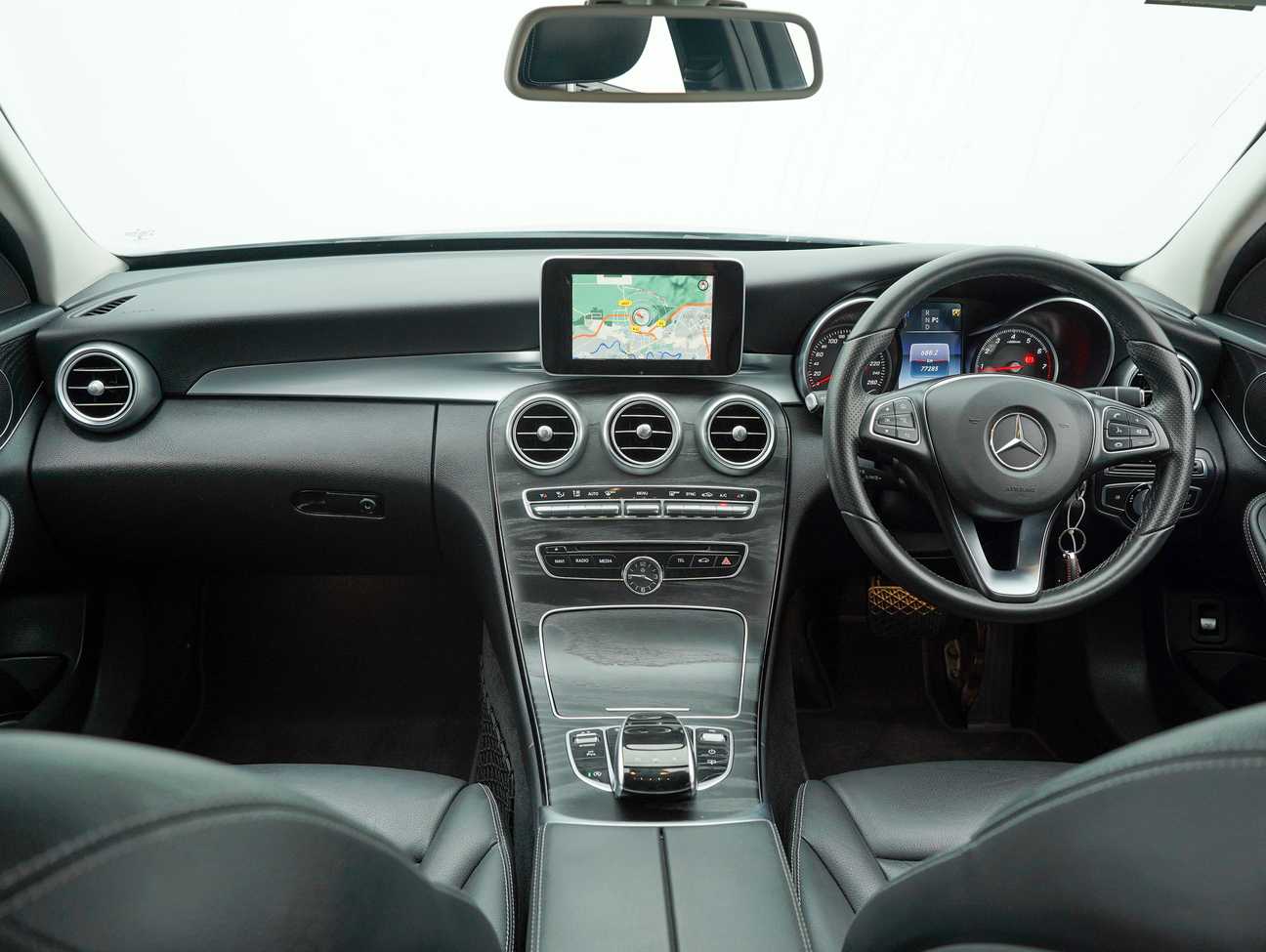 terpakai 2017 Mercedes-Benz C 200 2.0