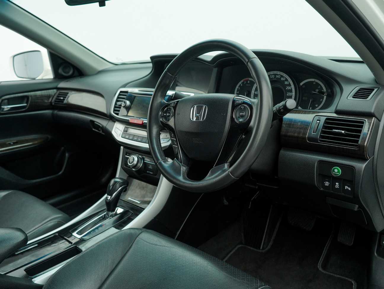 used 2015 Honda Accord VTi-L 2.0