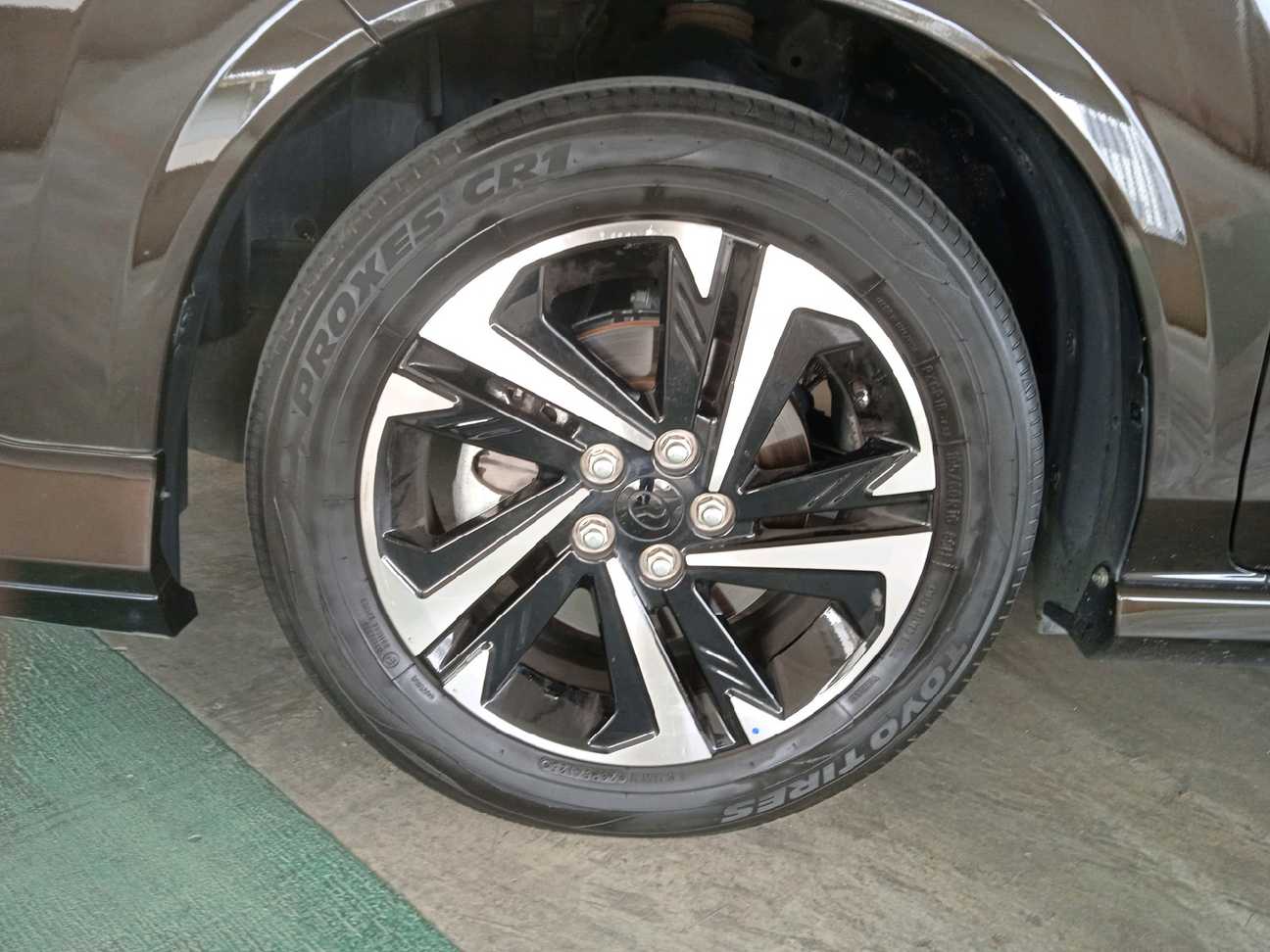 used 2025 Perodua Alza AV 1.5