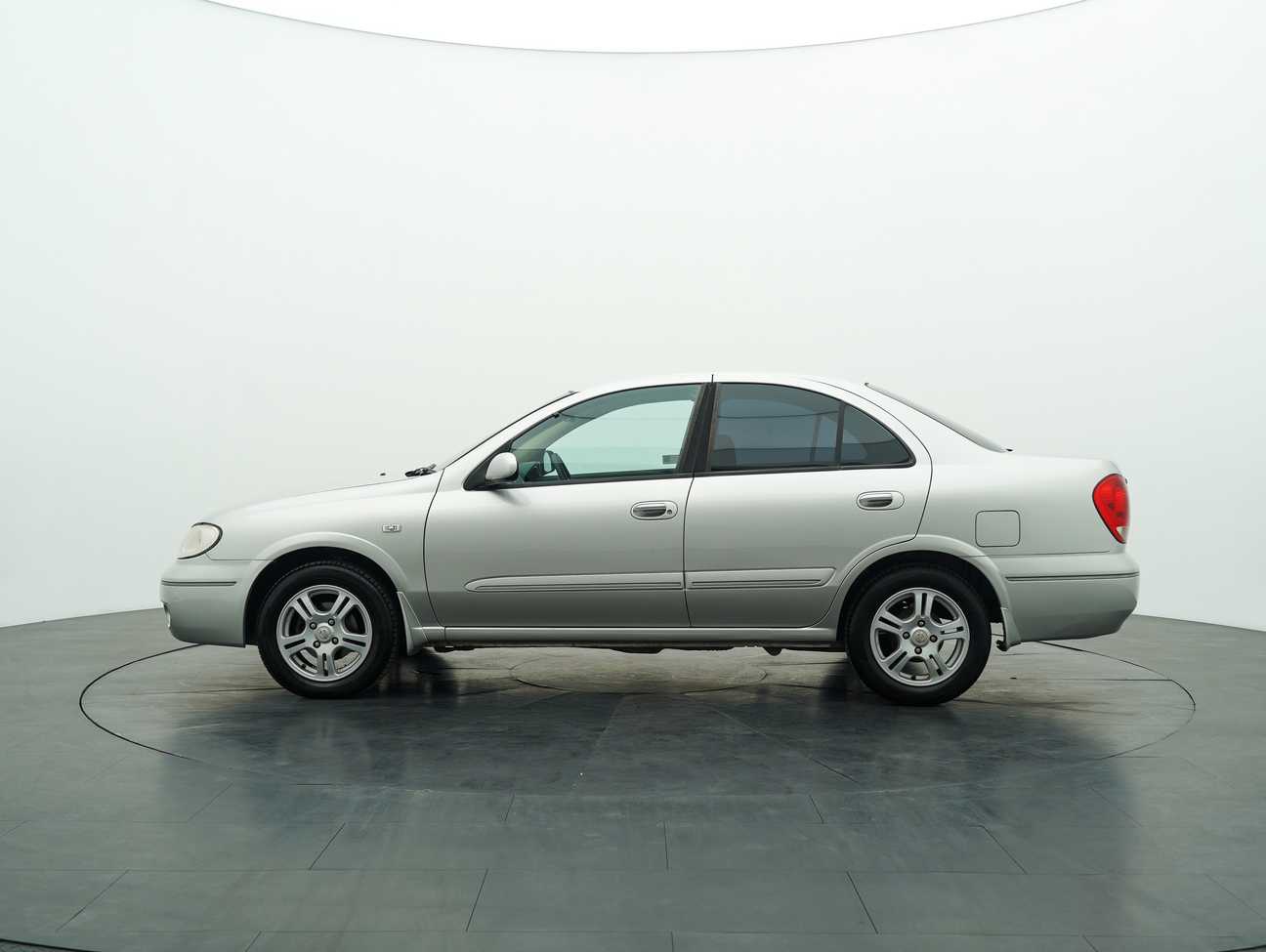 terpakai 2003 Nissan Sentra SG 1.6