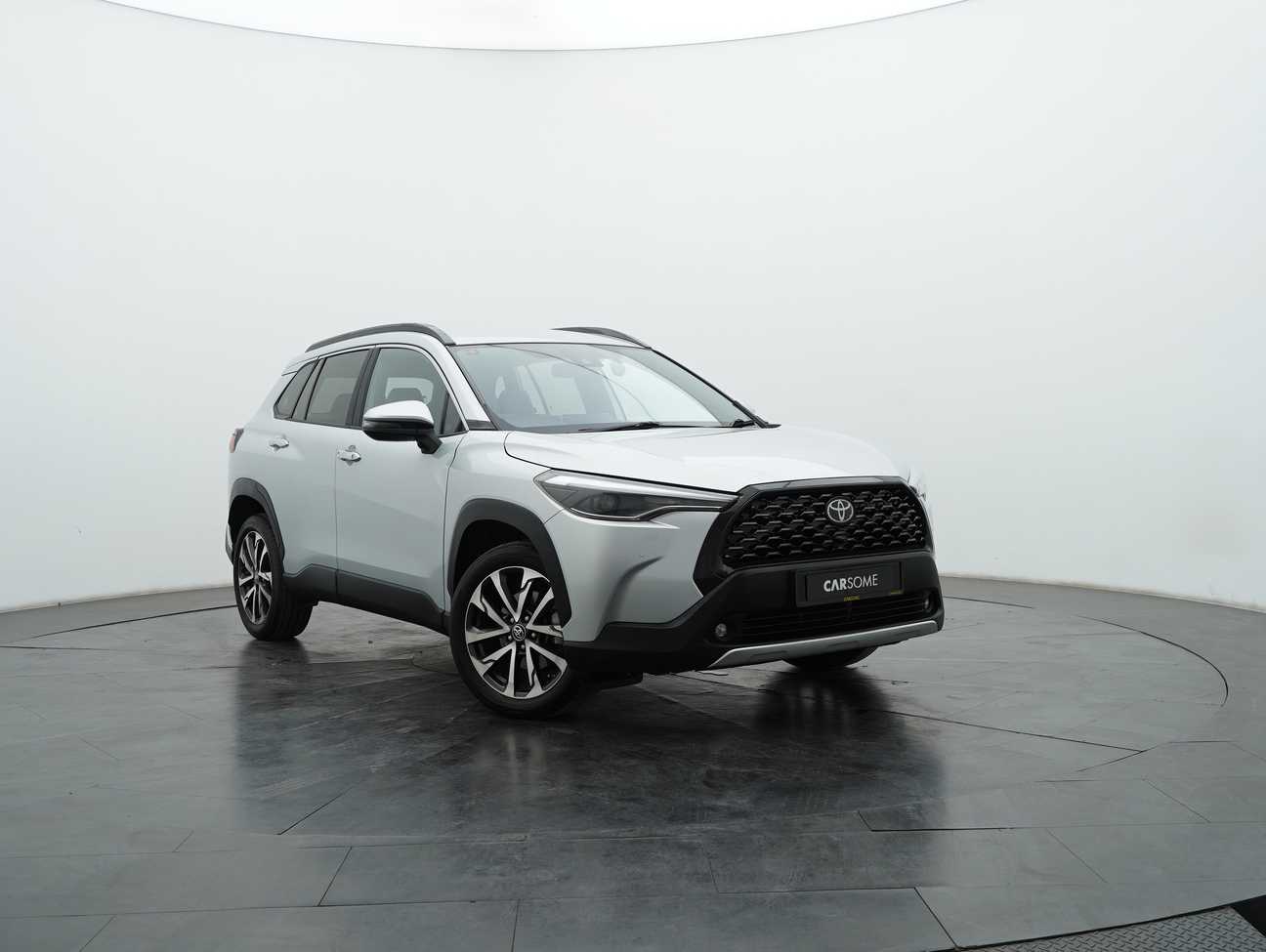 used 2022 Toyota Corolla Cross V 1.8