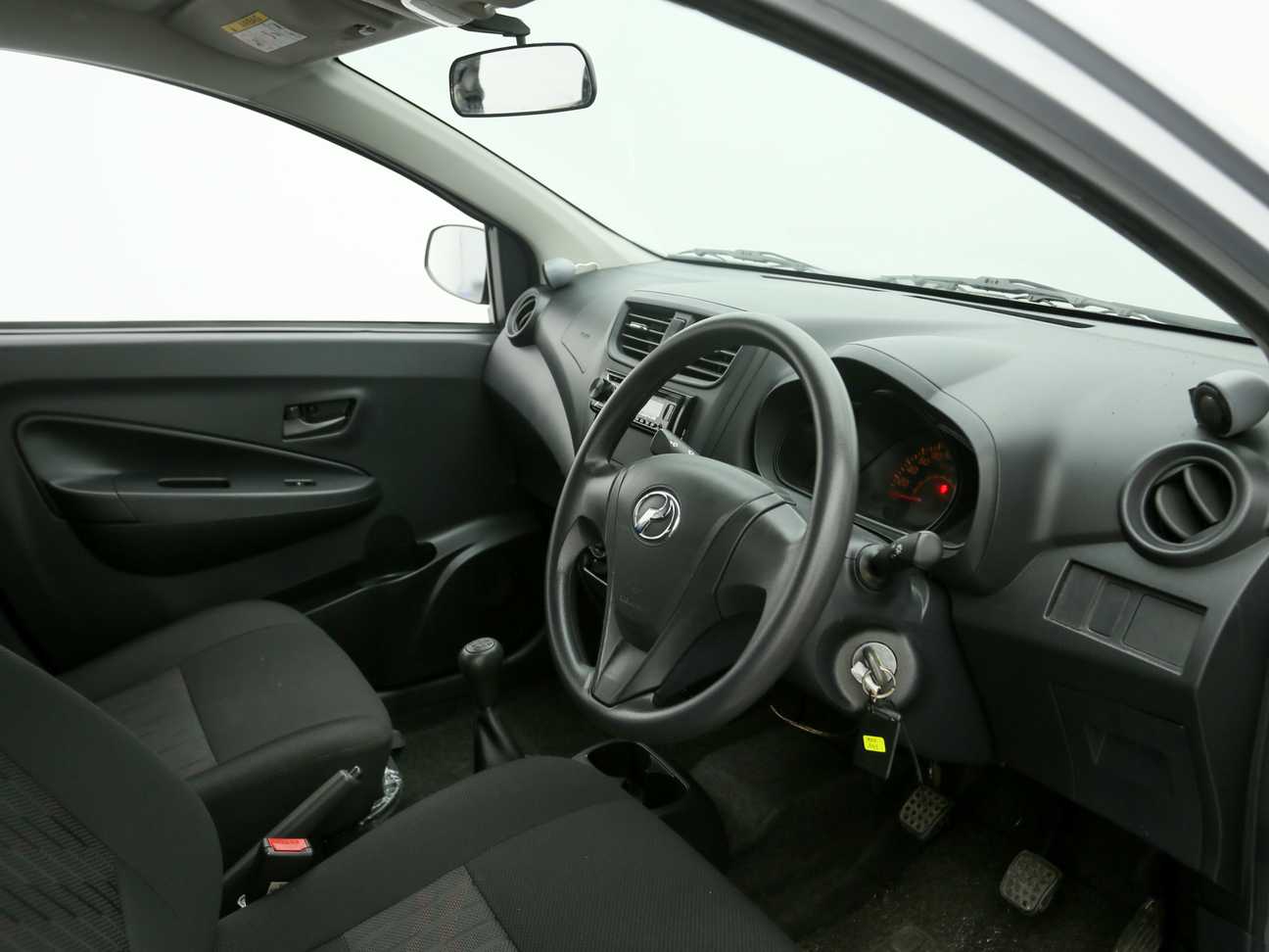 terpakai 2017 Perodua AXIA E 1.0