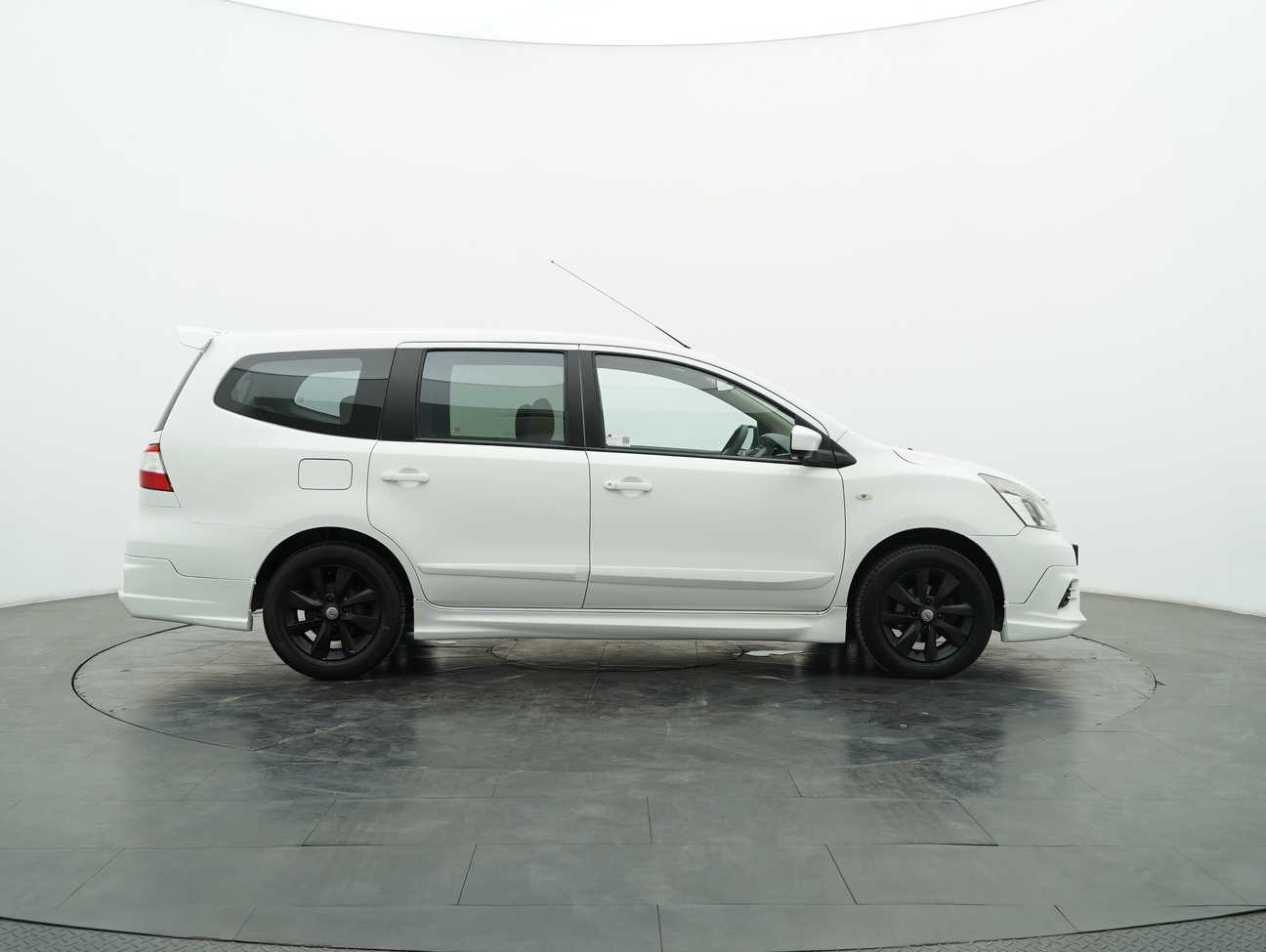 used 2016 Nissan Grand Livina Comfort 1.6