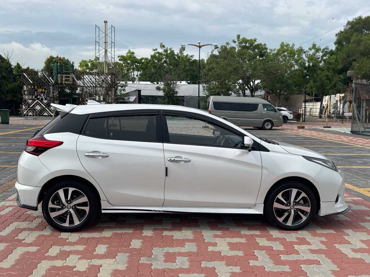 terpakai 2021 Toyota Yaris G 1.5