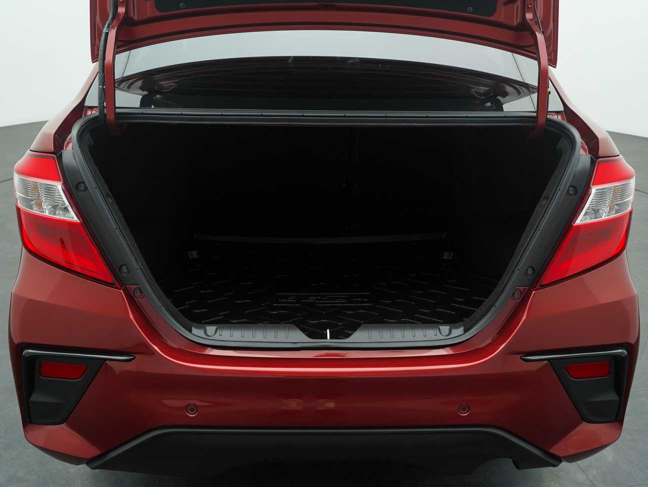 terpakai 2023 Perodua Bezza Advance 1.3