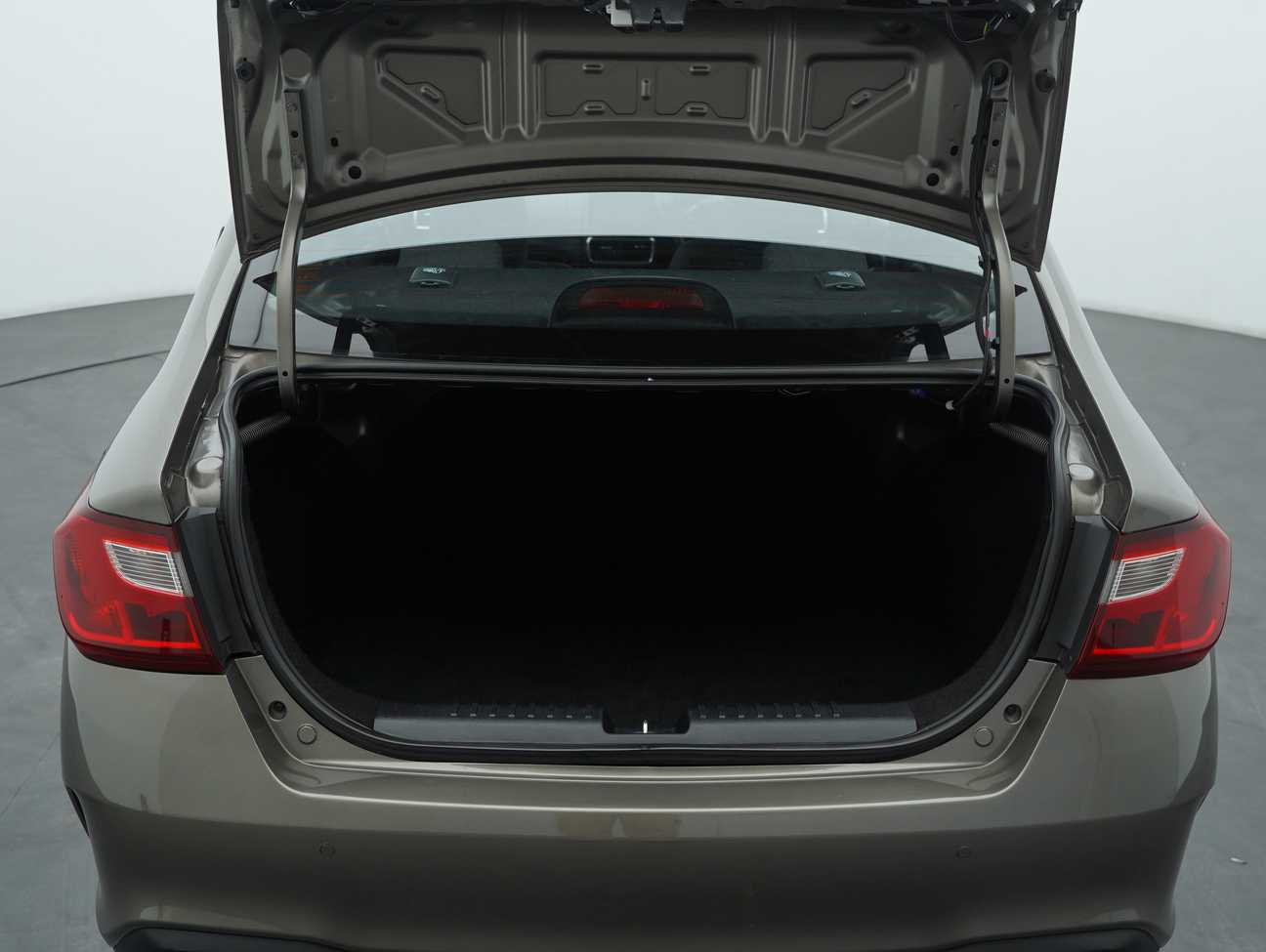 terpakai 2023 Proton Saga Premium 1.3