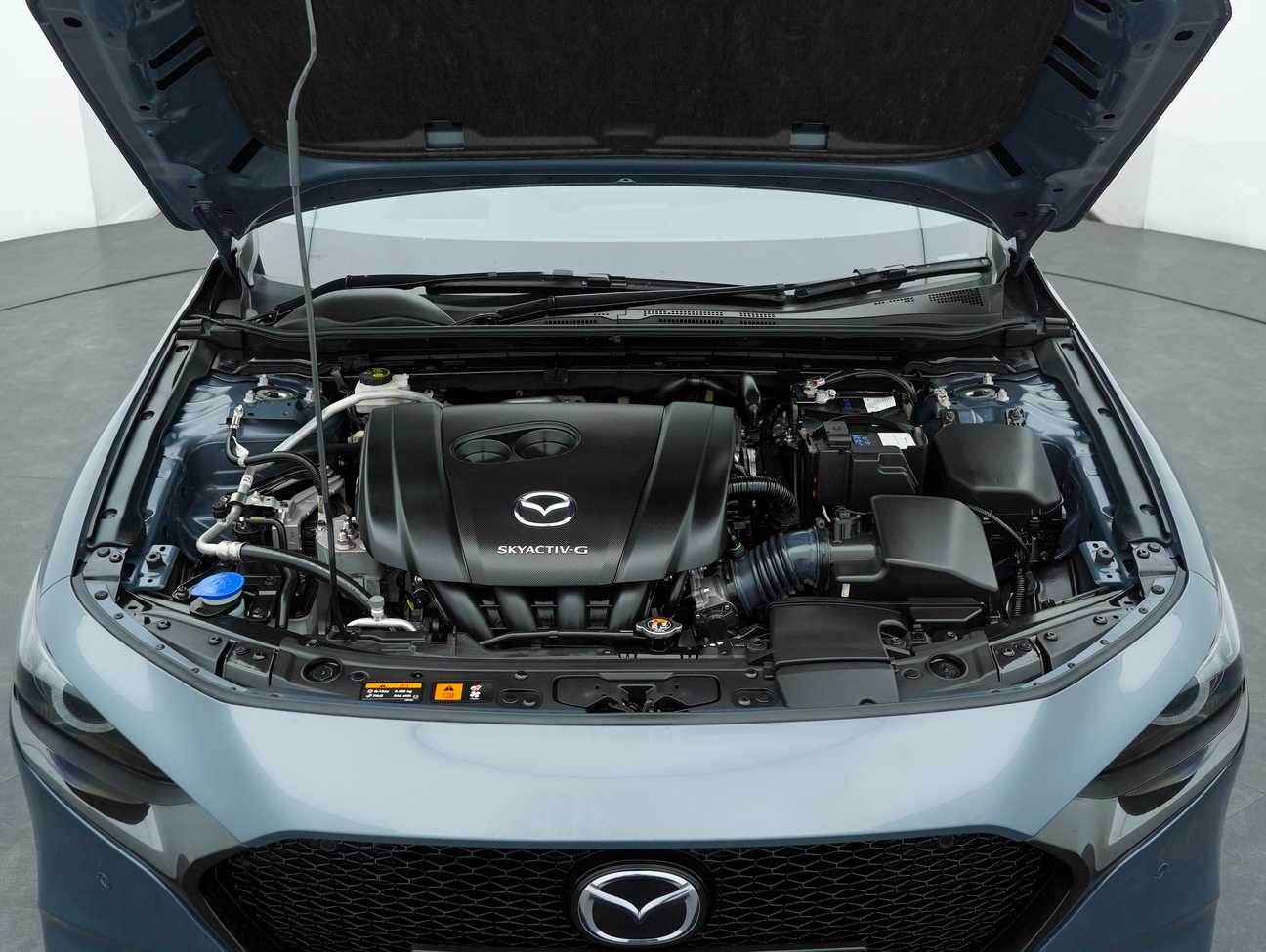 terpakai 2021 Mazda 3 SKYACTIV-G High Plus 2.0
