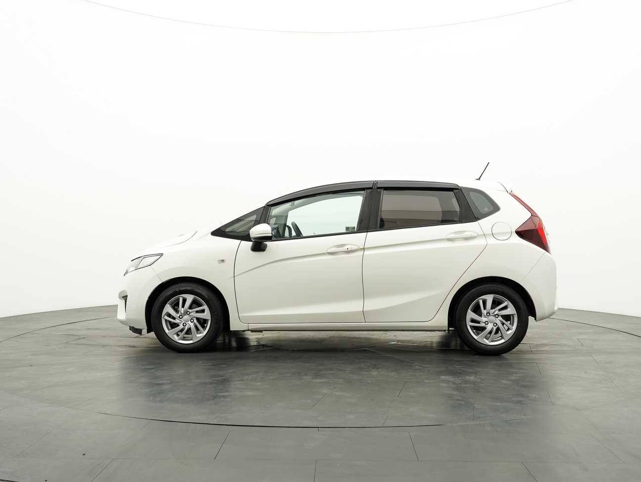 used 2014 Honda Jazz E 1.5