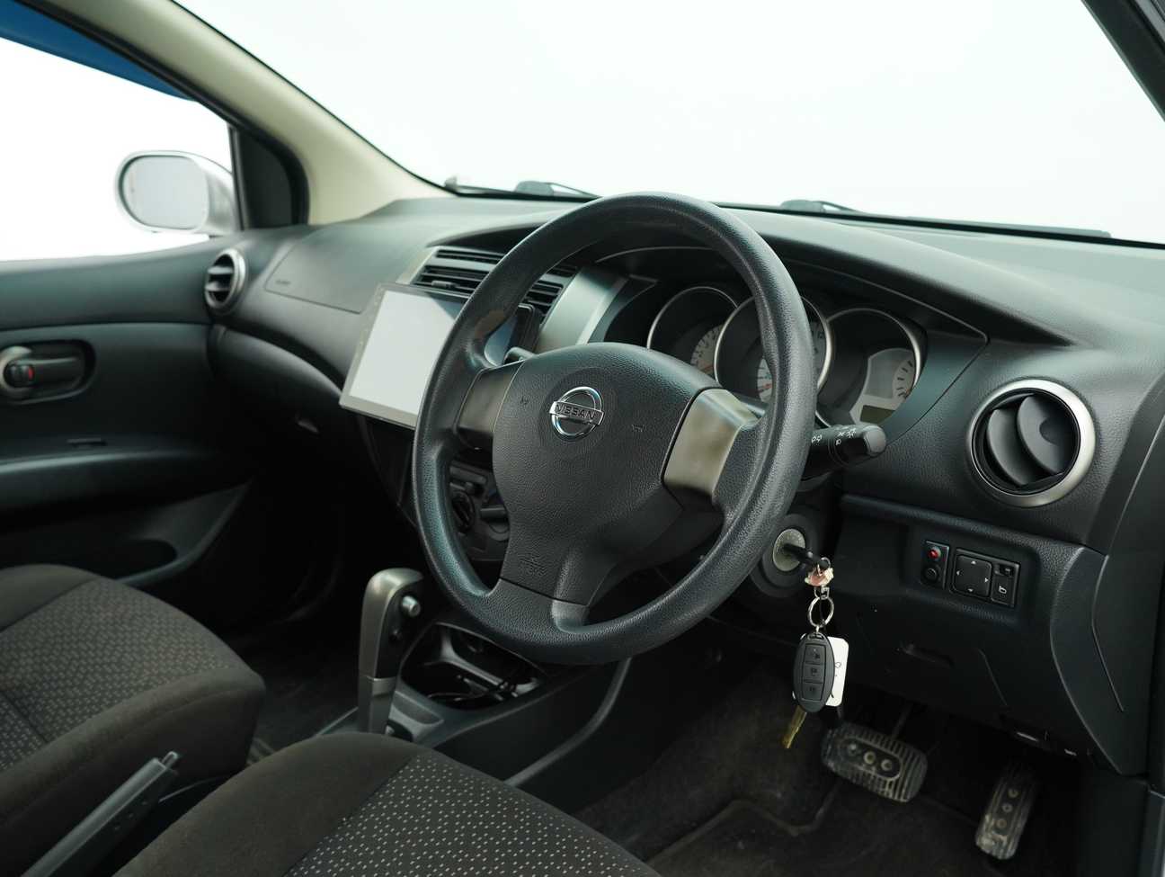 used 2012 Nissan Grand Livina ST-L Comfort 1.6