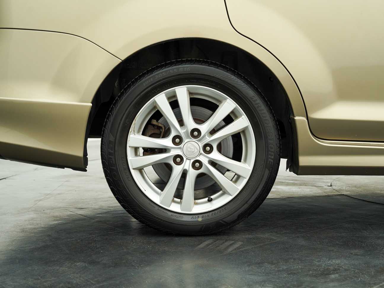 used 2012 Proton Exora Bold CFE Premium 1.6