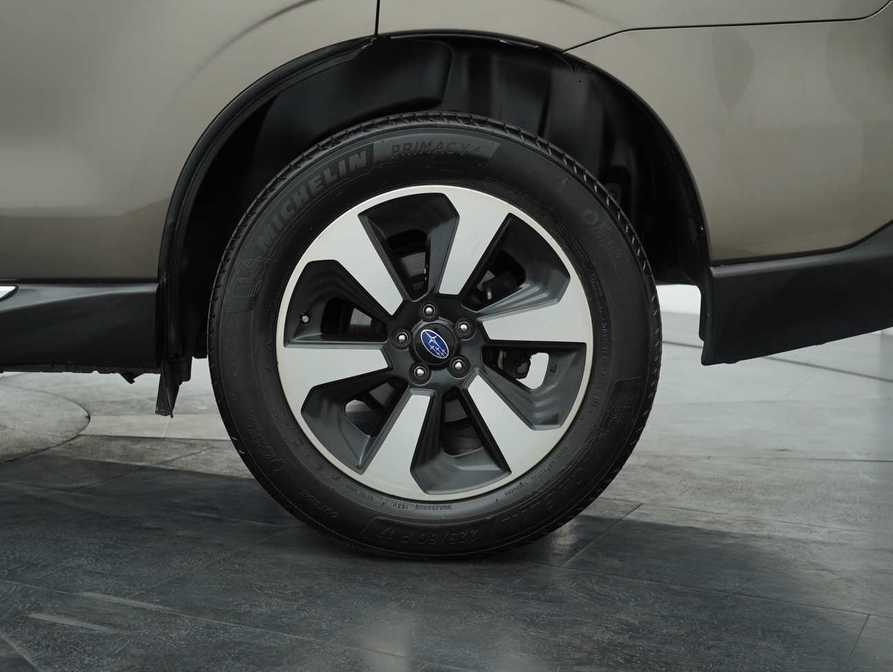 terpakai 2019 Subaru Forester P 2.0