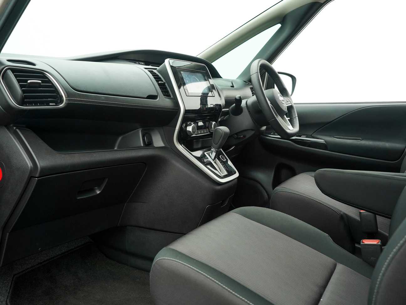 used 2020 Nissan Serena S-Hybrid High-Way Star 2.0