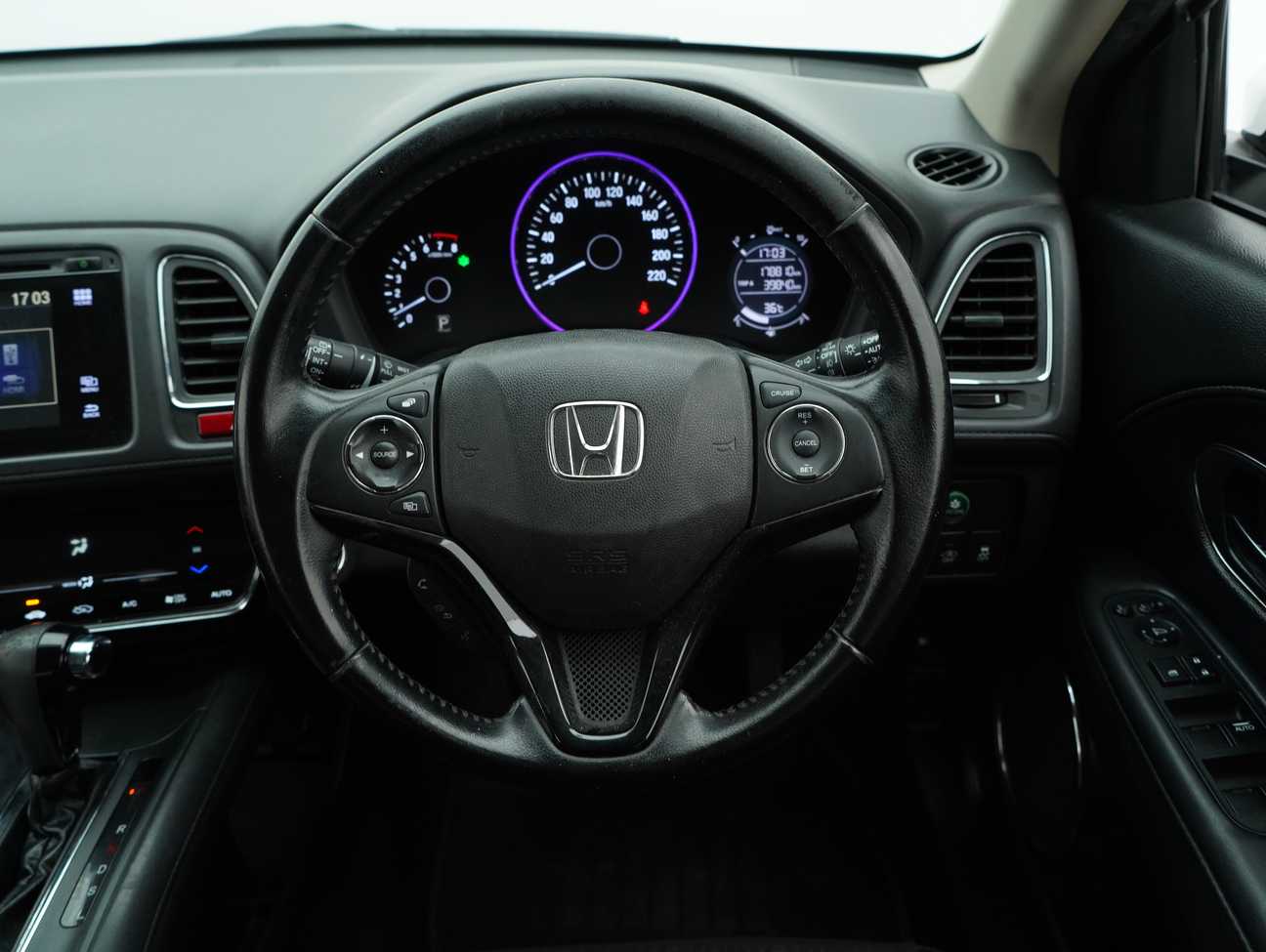 used 2015 Honda HR-V V 1.8