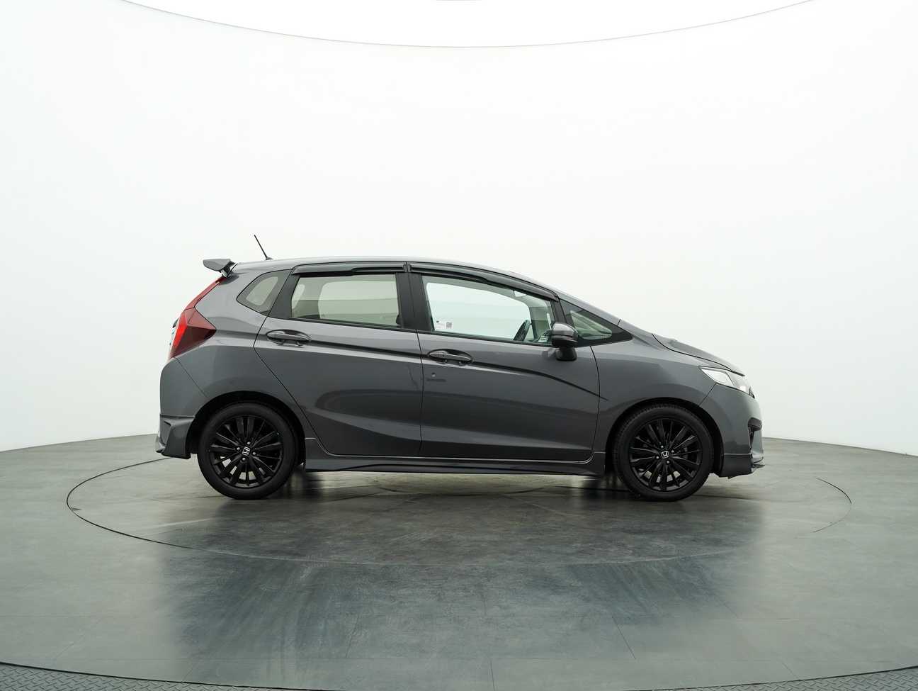 used 2014 Honda Jazz V 1.5