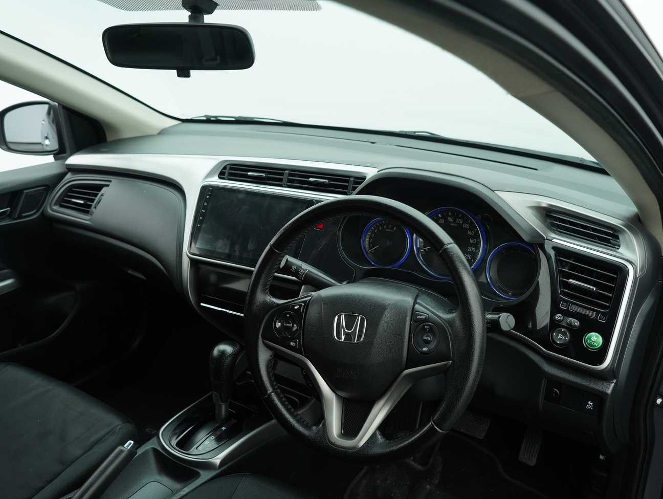 used 2015 Honda City V 1.5