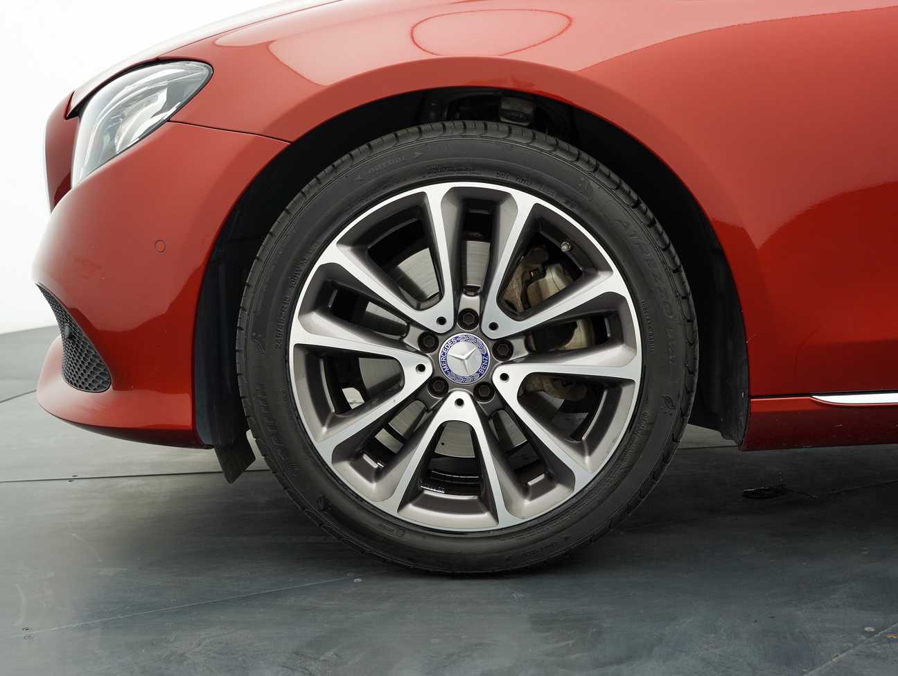 terpakai 2016 Mercedes-Benz E 200 2.0